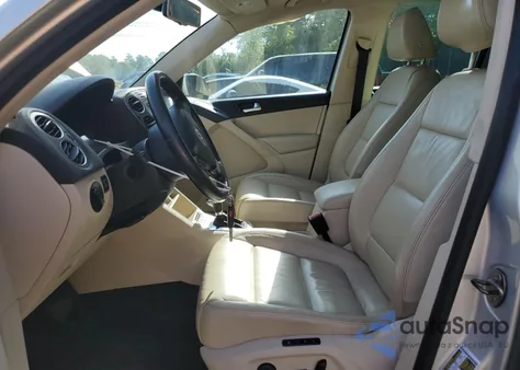 2010 Volkswagen Tiguan S from USA, damaged, VIN WVGAV7AX6AW524791